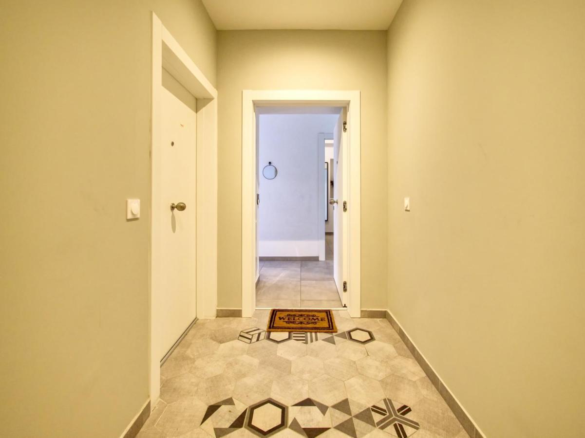 City Vibes, Indoor Parking, Breakfast & Air Conditioning Nizza Esterno foto